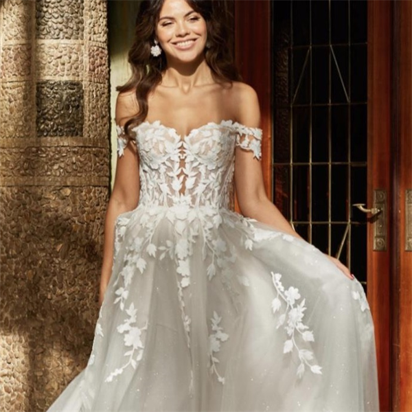 Internationale merken  | Bruidsmode Lydia 