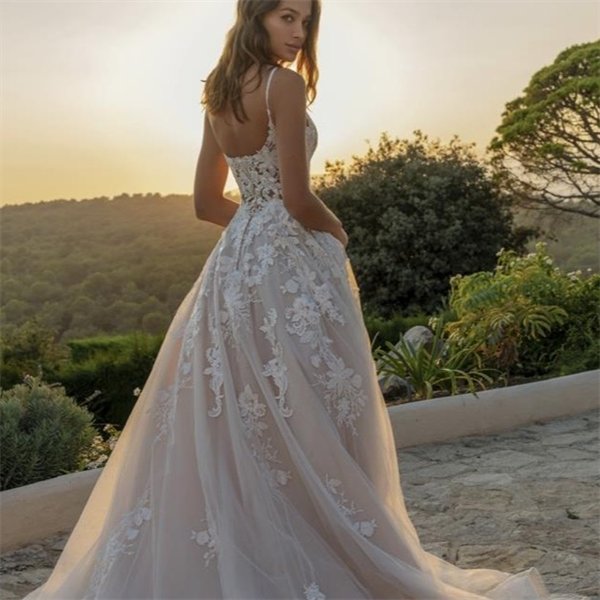 Internationale merken  | Bruidsmode Lydia 