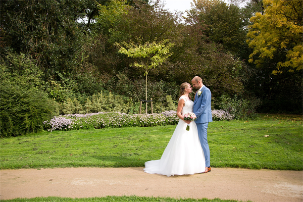 Eelke en Anna | Bruidsmode Lydia 